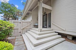 Newly Listed Bluff Villa with Creek and Golf Course Views - Dataw Island - 5