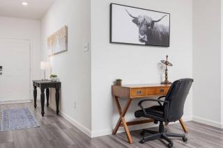Modern Family Home near TCU, Fort Worth Stockyards by HomeStayPros - Edgecliff Village - 9