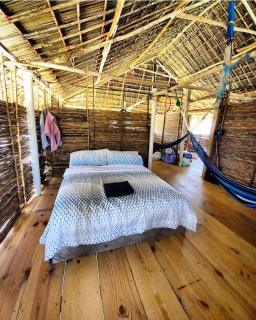 Private Traditional Hut on the water with 2 rooms - Wichubualá - 5