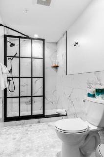 West Market Square View, Historic Hotel DTWN, King Bed, Room # 401 - 6