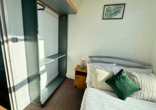 Cosy 2 Bed Apt For Families With Free Parking - Liverpool - 2