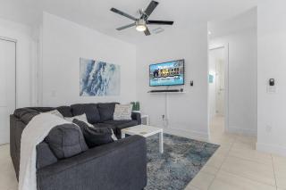 Close to Golf! Freshwater Canal home with Heated Pool - Villa Hole in One Haven - Cape Coral - 3