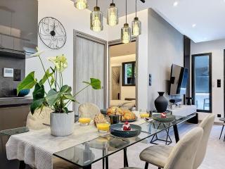 La Suite EDEN - Maison de ville Luxe - 4pers - Jacuzzi - 10min Cannes - Le Cannet - 4