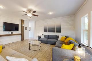 The Salty Fox - Oak Island - 8