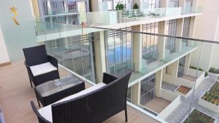 Luxury Duplex 2BR Oasis in Masdar City - Abu Dhabi - 5