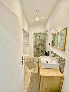 Appart Moderne coeur de ville - Tolone - 6