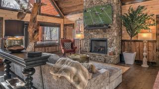 Luxe Mountain Retreat - Blue Ridge - 6