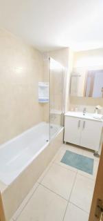 Elegante habitación Marbella con baño compartido - Marbella - 4