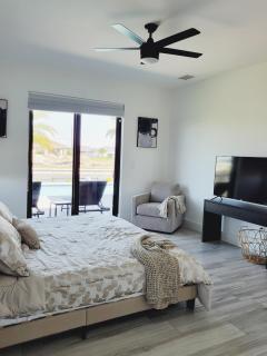 Canal Waterfront house-Pool-Fishing and Game Room - Cape Coral - 1