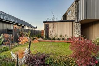 The Front Room - Wanaka - 2