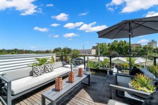 NEW! The Humidor - 2 Epic, Luxury Ybor Townhomes, Steps to 7th Ave - 4