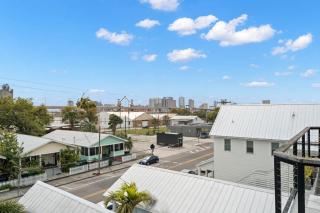 NEW! The Humidor - 2 Epic, Luxury Ybor Townhomes, Steps to 7th Ave - Tampa - 1