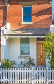 Heritage terrace with mod twist - Hobart - 0