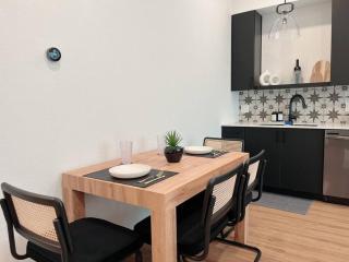 Luxury Condo in Prime Location (Pet-Friendly) - New Braunfels - 3