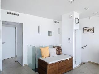 Appartement climatisé avec terrasse et parking, face à la mer - FR-1-715-76 - 4