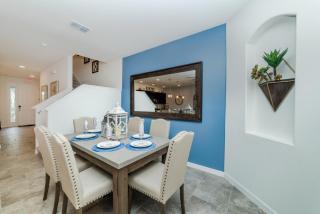 Last Minute Disney Getaway! Private Pool, Hot Tub & Games Room. Book Now! #15684 - Davenport - 1