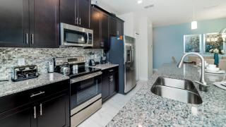 Last Minute Disney Getaway! Private Pool, Hot Tub & Games Room. Book Now! #15138 - Kissimmee - 2