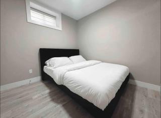 Modern Guest Suite in Vancouver - 7