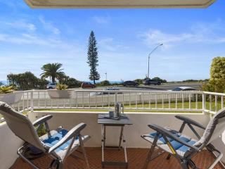 2 Bedroom Unit with Sea Views at Alexandra Headlands - 0