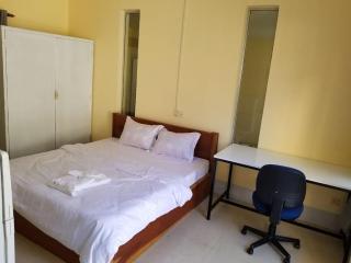 Room 9 - Studio in a villa 5mn walk from the Royal Palace with swimming pool - Phnom Penh - 6