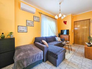 Maria's Apartment with private parking - 8