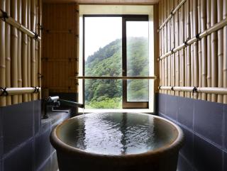 志賀高原 白い温泉 渓谷の湯 - 6