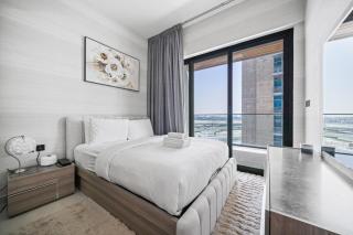 ALH Vacay - Fascinating 1 Bedroom in Binghatti Canal - Dubai - 2