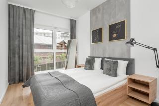 Mieszczańska Modern Apartment with Balcony & Free Parking Wrocław by Noclegi Renters - Breslavia - 9