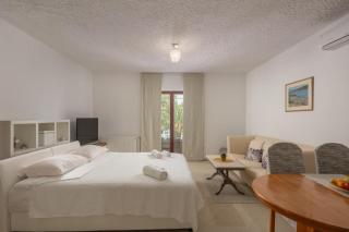 Hablando apartments-70m from the sea - Pridraga - 1