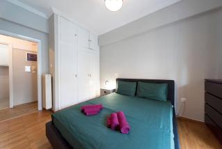 Central apartment 3' to Metaksourgio metro station - Atene - 1