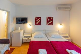 Tinka, Zimmer No 9 - Starigrad-Paklenica - 4