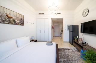 Classic Studio Apartment in JVC - Community View - Dubai - 5