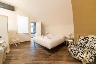 Plebiscito Rooms - Naples - 0