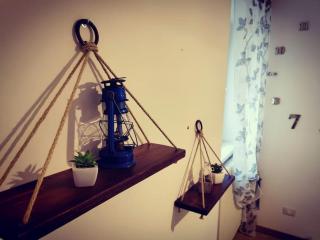 BORGO DE’ CENCI, lovely apartment below the Castel - 8