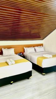 kahai beach hotel - - 5