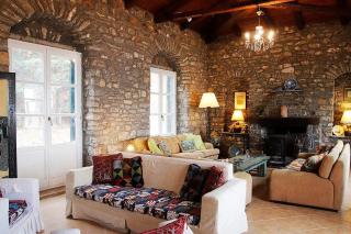 Hillside Villa over Lemonodasos - 6