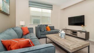 Last Minute Disney Getaway! Private Pool, Hot Tub & Games Room. Book Now! #24746 - Kissimmee - 2