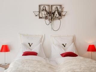 Backstage Hotel Serviced Apartments - 1