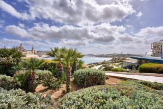 Stylish Apartment in Tigne Point - Sliema - 1