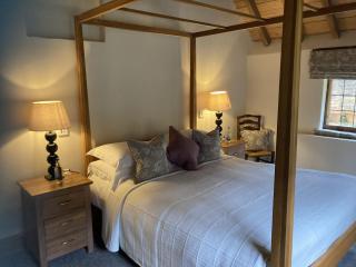 Old Downton Lodge - 3