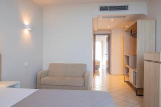 Zefyros Sea View Hotel - Platamonas - 6