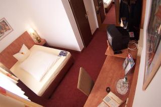 Hotel Ebnet - Mutterstadt - 8