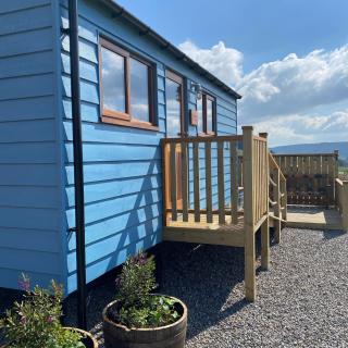 Ledmacoy Shepherds Huts - 7