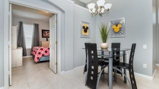 Last Minute Disney Getaway! Private Pool, Hot Tub & Games Room. Book Now! #29650 - Kissimmee - 3