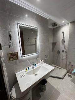 lsis pyramids view - 4