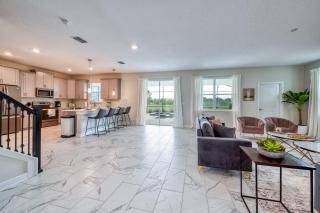 Last Minute Disney Getaway! Private Pool, Hot Tub & Games Room. Book Now! #32850 - Kissimmee - 3