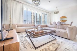 Luxury Three Bedroom Apartment in Dubai Creek - Dubai - 7