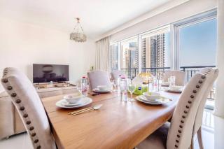 Luxury Three Bedroom Apartment in Dubai Creek - Dubai - 4