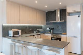 SeaHomes Vacations - CALA BANYS Apt - Lloret de Mar - 3