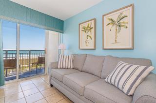 Beautiful Condo! Direct Oceanfront - 1 bedroom, 1 bath - Atlantica 200 - 9
